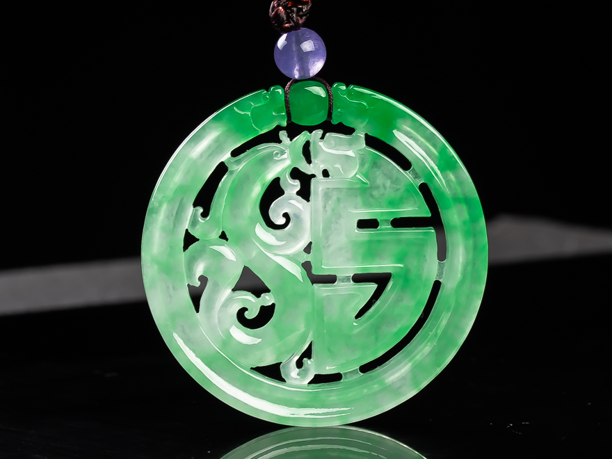 玉品珠宝翡翠仿古龙牌挂件2439g