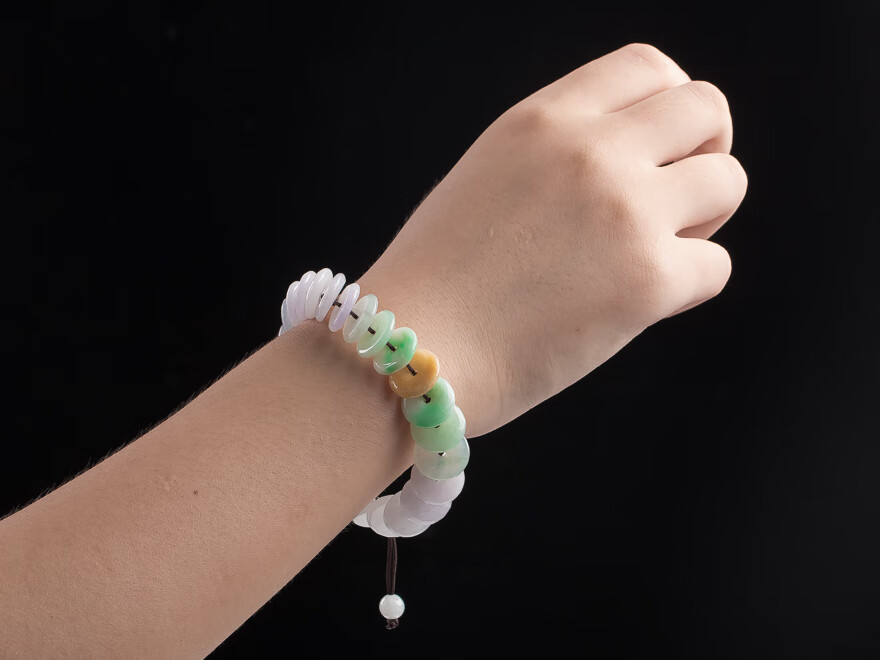 【降价拍卖】玉翩翩珠宝--翡翠平安扣手串23.83g