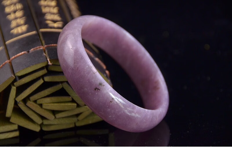 新疆阿勒泰可可托海天然丁香紫玉手镯子草花玉6162