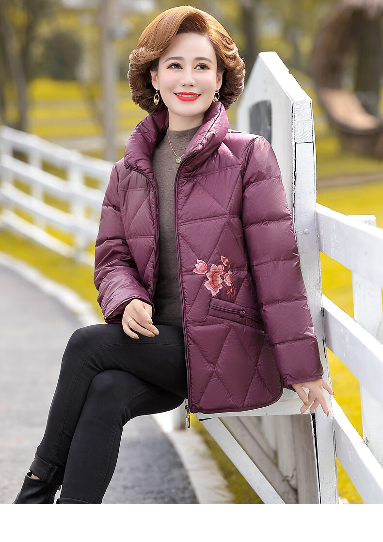 胖织缘福中老年女装休闲羽绒服女50岁老年人妈妈冬装洋气绣花保暖外套