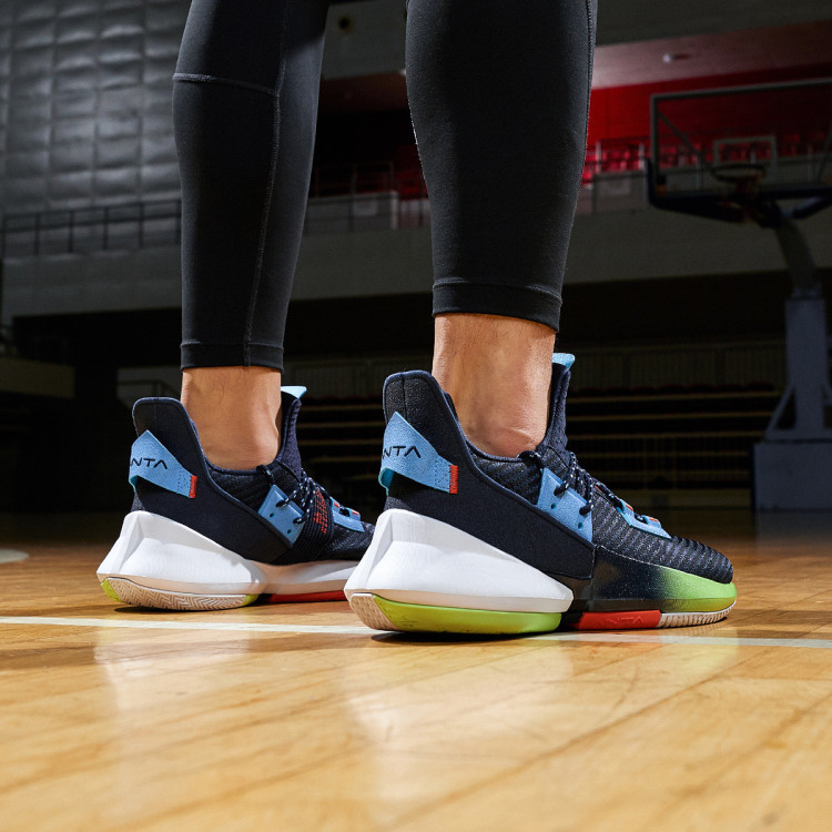 安踏anta ufo空域2代男款篮球鞋时尚舒适休闲秋冬款实战低帮运动鞋 黑