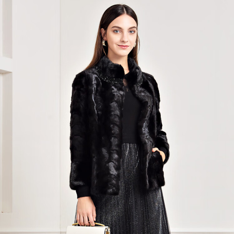 娜尔思naersi 冬女装时尚高档短款水貂毛皮草保暖钉珠皮草外套 黑色 l