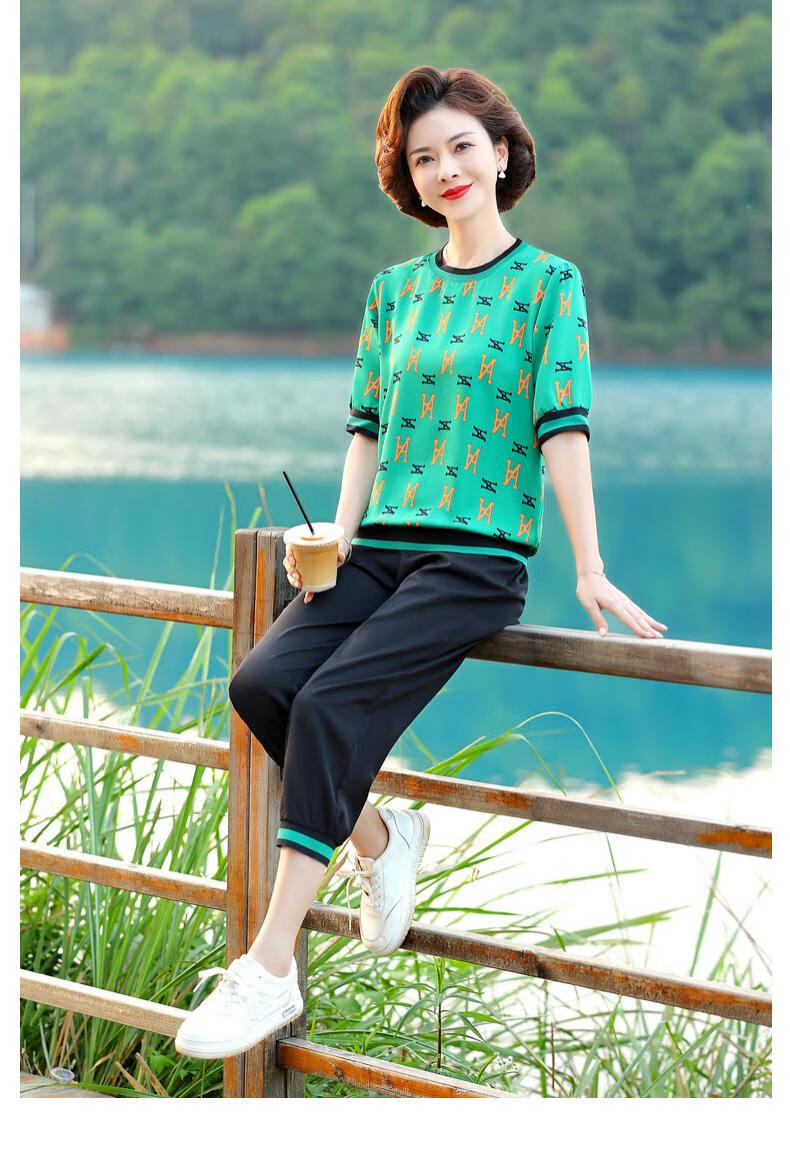 宝莲朵妈妈装夏装时尚洋气大码上衣中年妇女夏季短袖t恤中老年女装