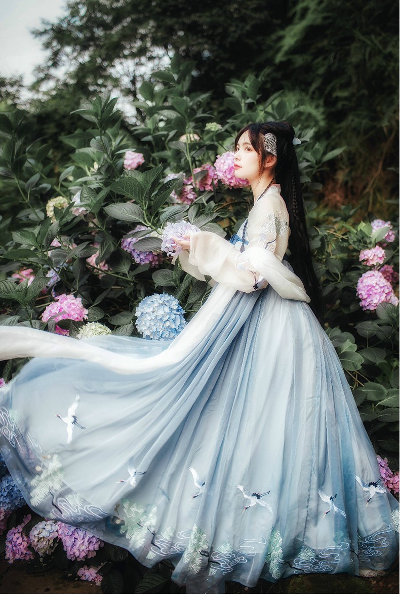 潮无界汉服女古装齐胸襦裙春款女学生日常仙女装对襟古风裙演出服表演