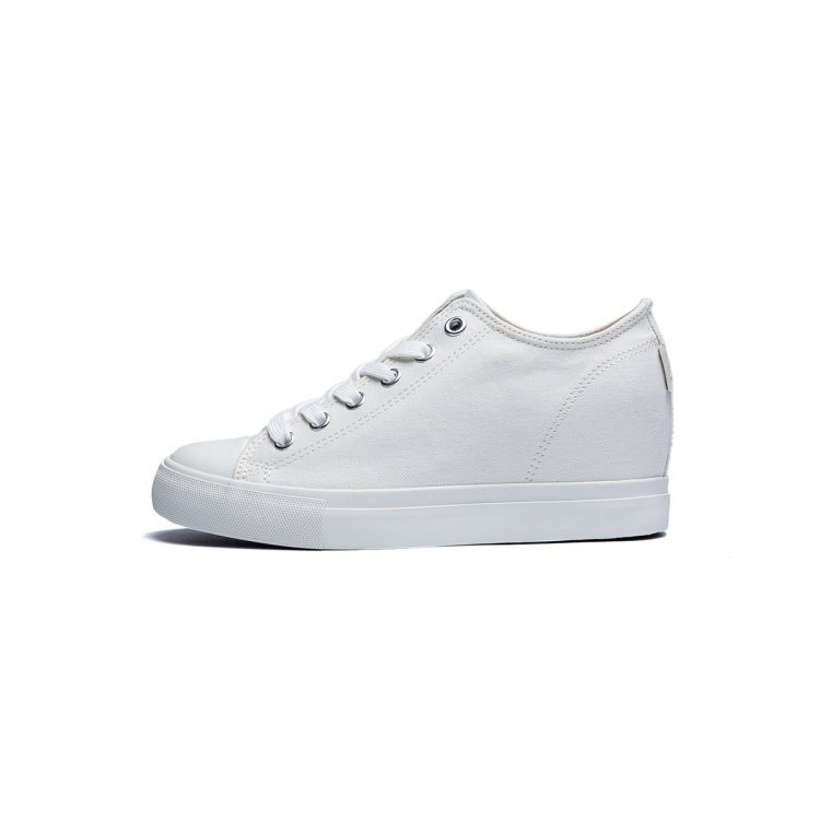 沙驰satchisport女款新款舒适内增高小白鞋休闲百搭帆布板鞋黑色23036