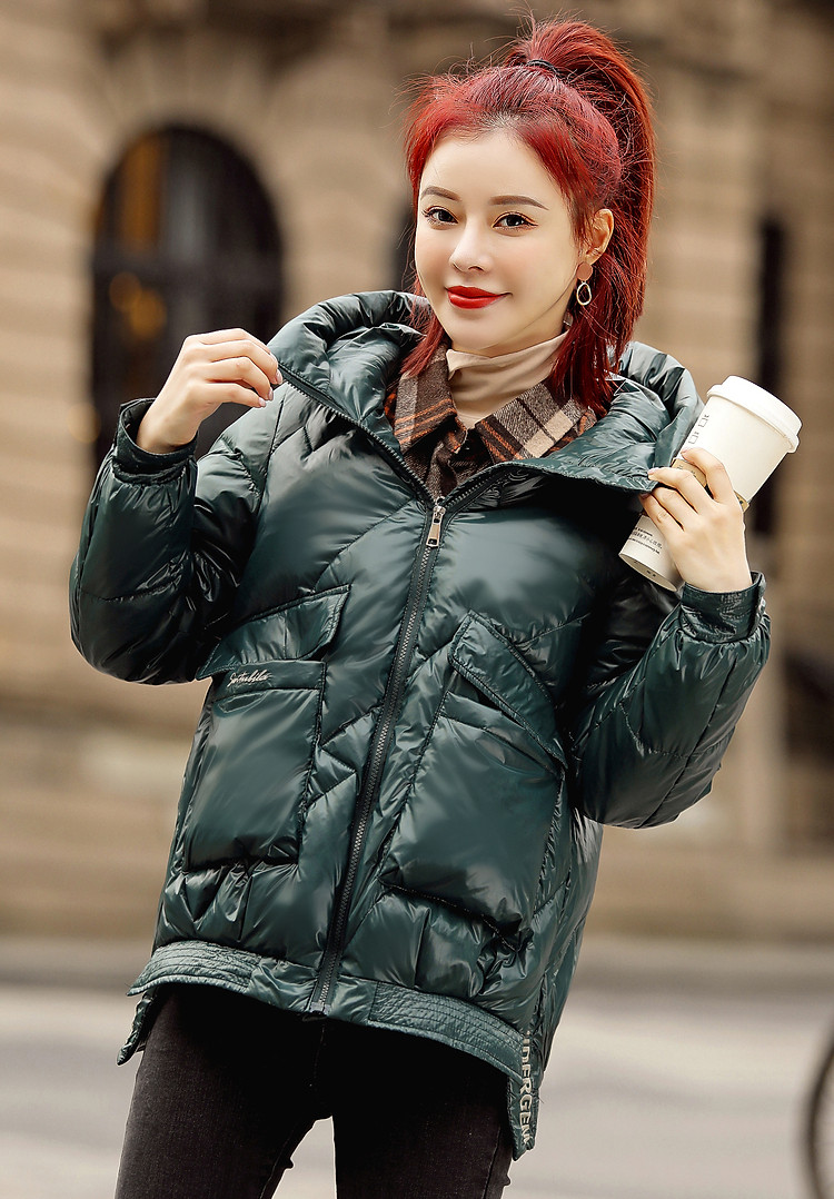 燕云台字母刺绣加厚保暖外套女20冬新款时尚连帽羽绒服女短款 孔雀绿