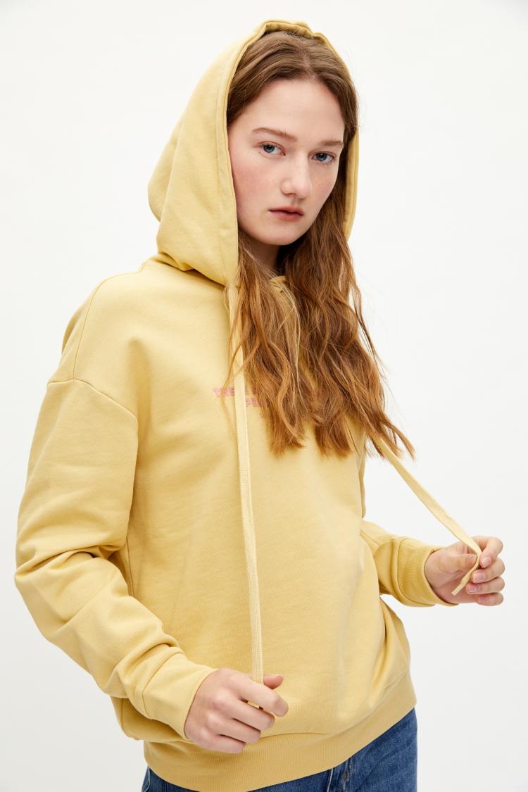 urban revivo ur女装简约休闲英文印花帽领卫衣wh01s4of2002 浅黄色 s