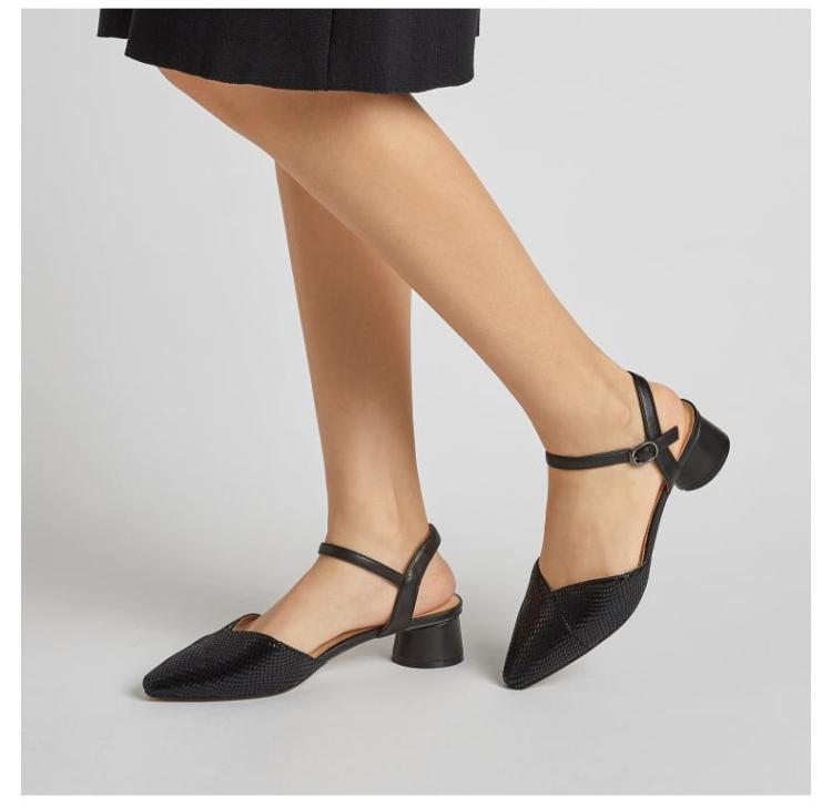 暇步士hush puppies 春秋新款女鞋职业通勤包头凉鞋一字带女士凉鞋