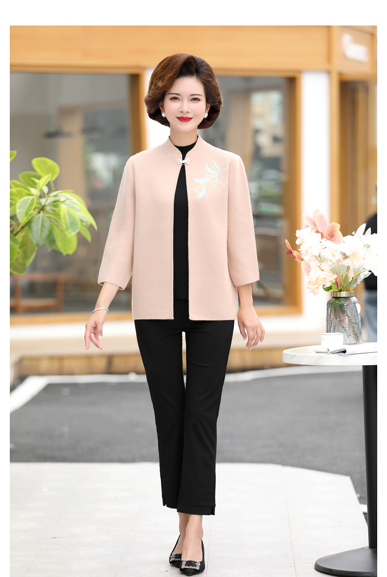 宝莲朵中年妈妈装短款针织外套春秋装洋气上衣服装中老年女装秋装薄款