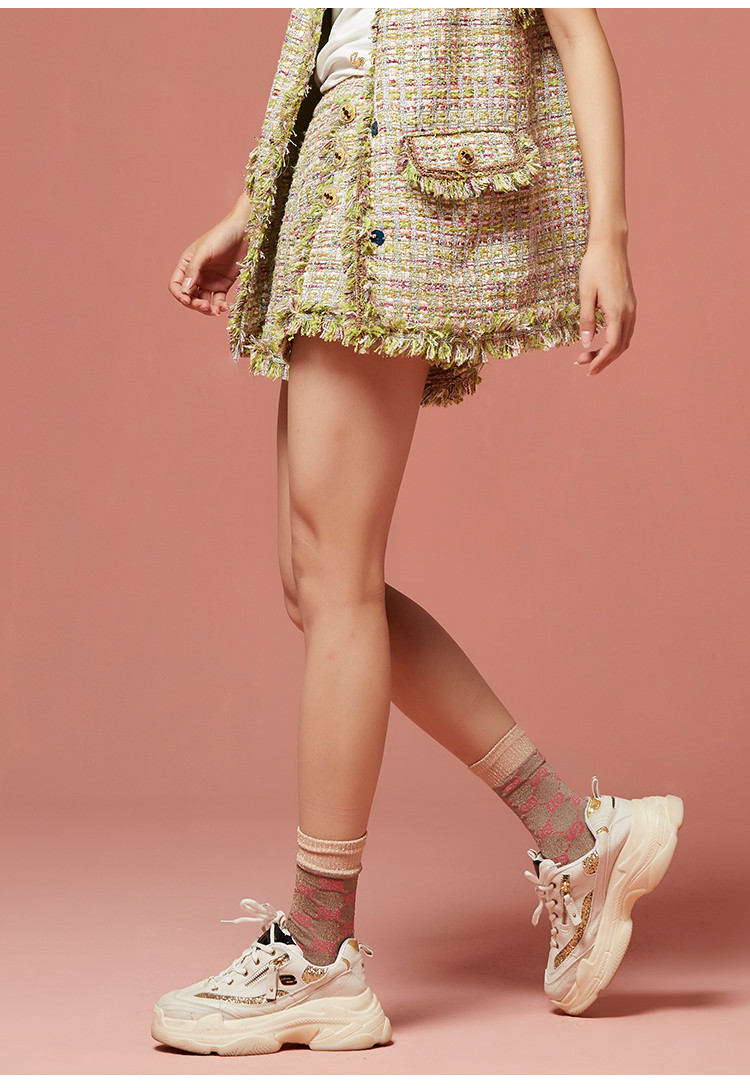 马克华菲fairwhale creative urbanwear 女装浅绿色花呢短裤休闲裤