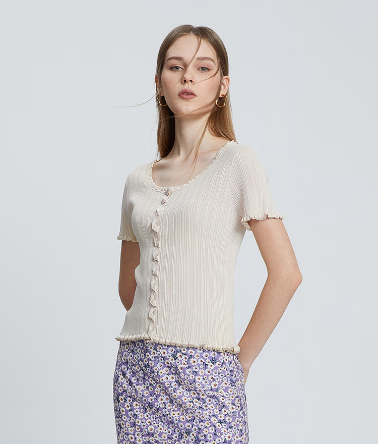 朗姿lancy 天蚕丝纱线短袖上衣女夏装21新款低领针织衫 浅米色 s