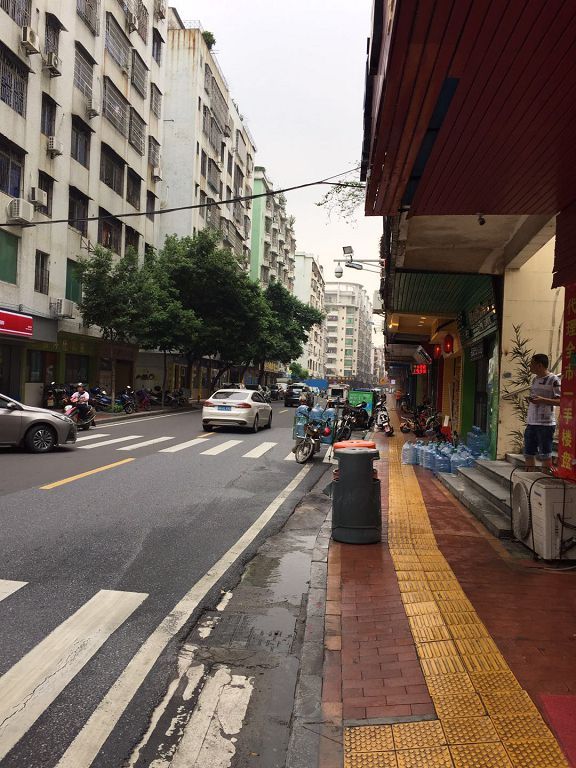 位于四会市城中街道沿江路6座5号的不动产权