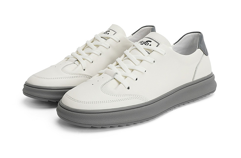 森达2021秋季新款时尚韩版板鞋舒适平跟男休闲小白鞋z0603cm1白色灰38