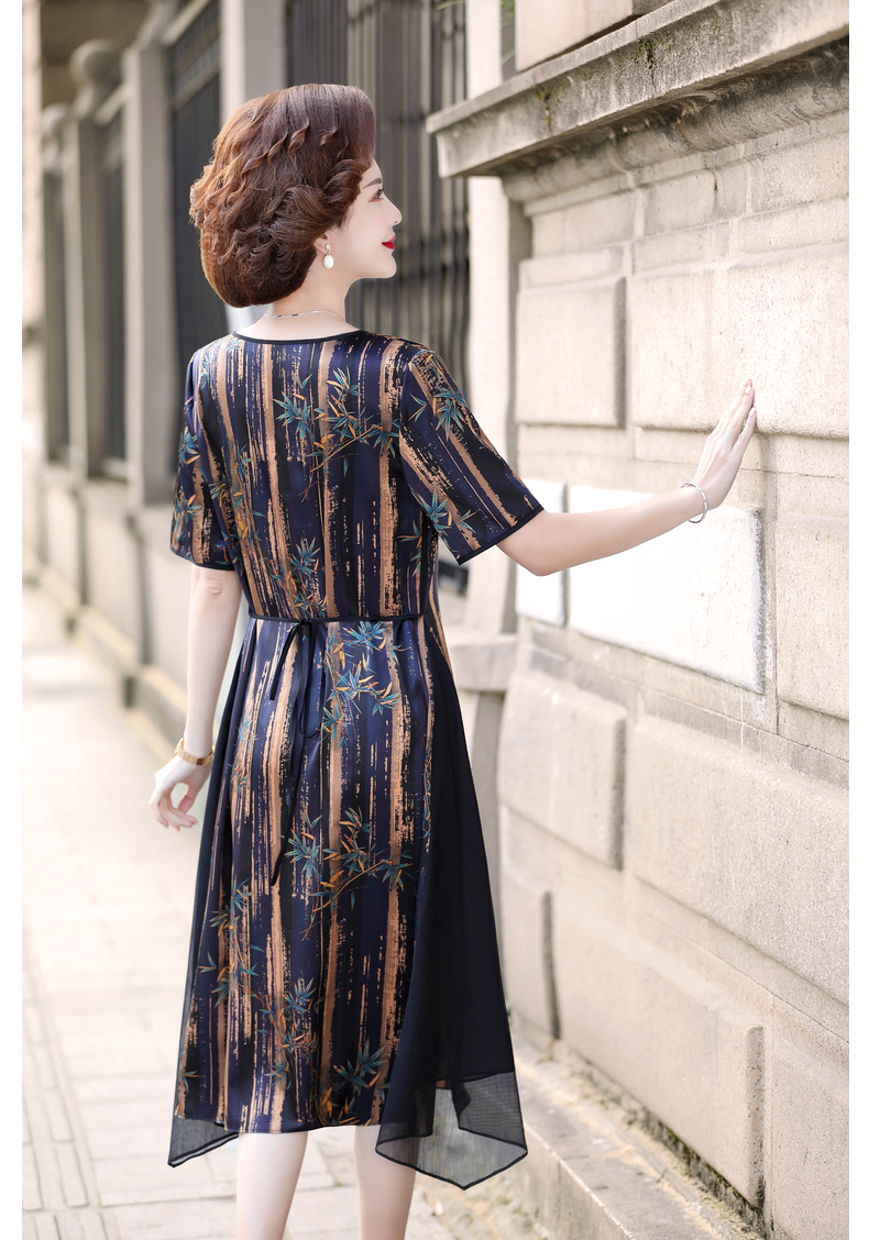 妈妈装洋气真丝连衣裙中年女装夏装衣服中老年夏季桑蚕丝大码短袖裙子