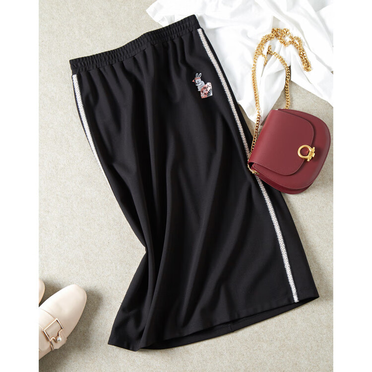 熙世界sllsky20秋冬新款精致动物图案刺绣半身裙女运动风显瘦裙子黑色