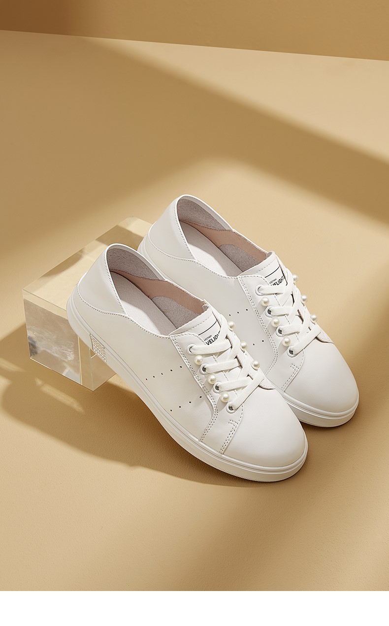 百思图2021秋新款商场同款简约珍珠饰平底小白鞋女休闲鞋zvp21cm1白色