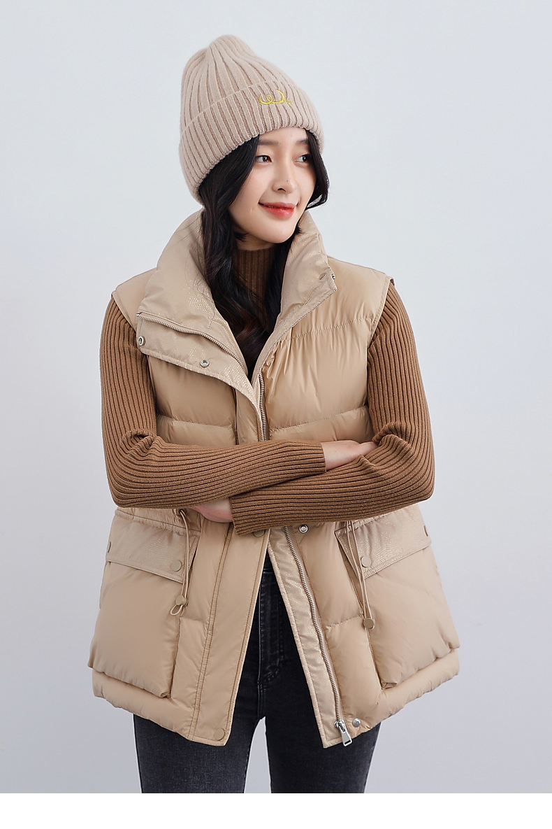 高梵品牌羽绒马甲女2021年秋冬季新款马夹女冬季白鸭绒短款羽绒马甲