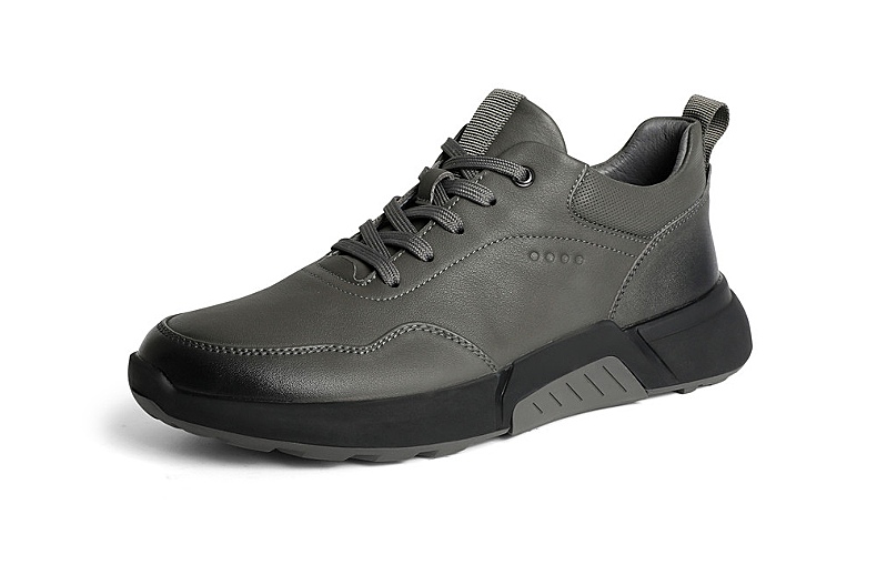 森达男鞋2021冬季新款商场同款户外旅游运动风休闲男短靴1wn27dd1纯色