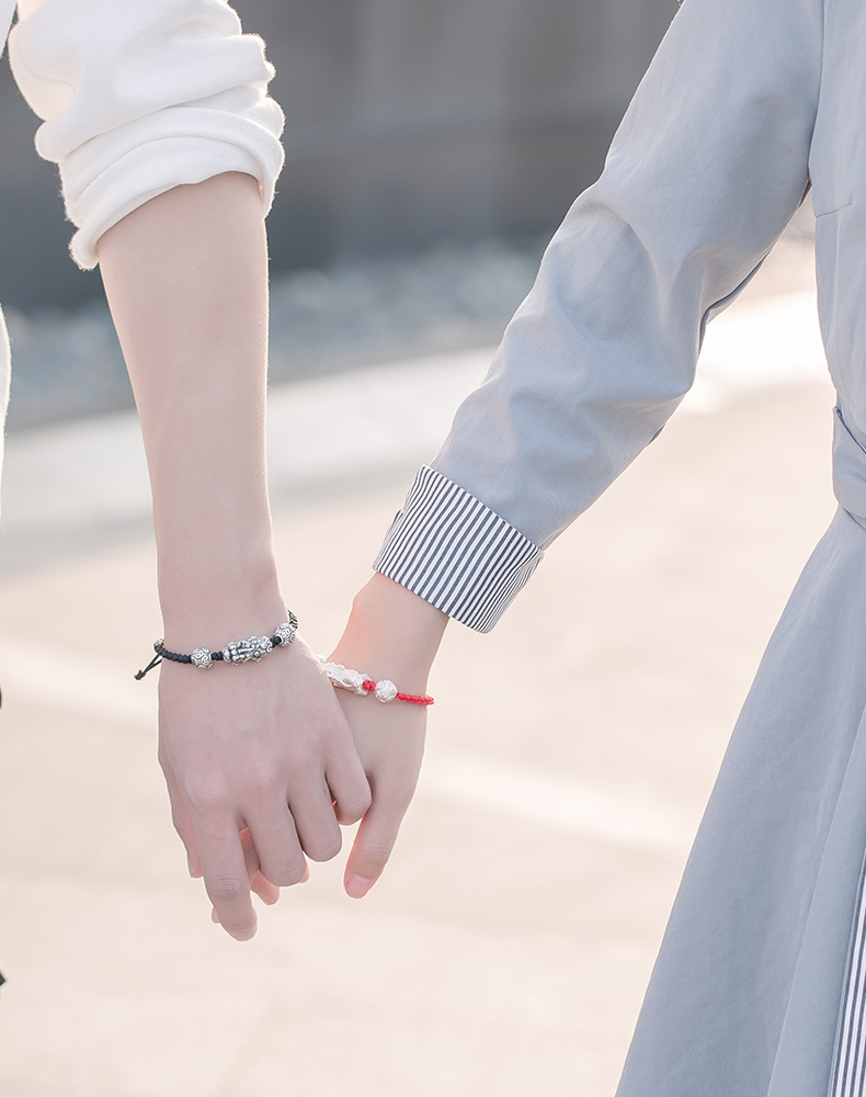 qlady 貔貅925纯银情侣手链一对学生简约韩版男女手绳红绳转运珠手