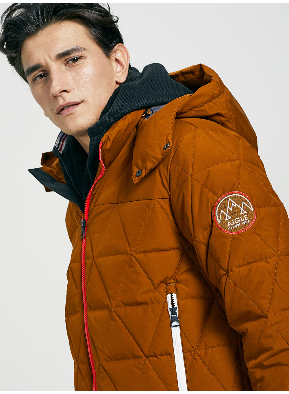 品牌: aigle 商品名称:aigle艾高montannee gd男款轻质防风保暖羽绒服