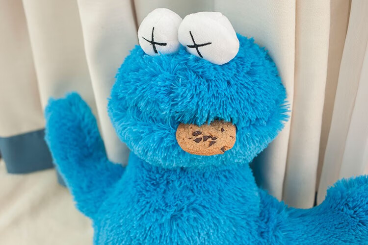 kawsx芝麻街联名款毛绒玩具日本公仔玩偶同款限量娃娃新年礼物艾莫