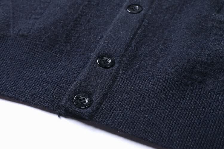 Hengyuanxiang Men's Knitted Cardigan Jacket Autumn Winter Middle-aged Solid Color Long Sleeve V-neck Button Sweater Light Camel L 6