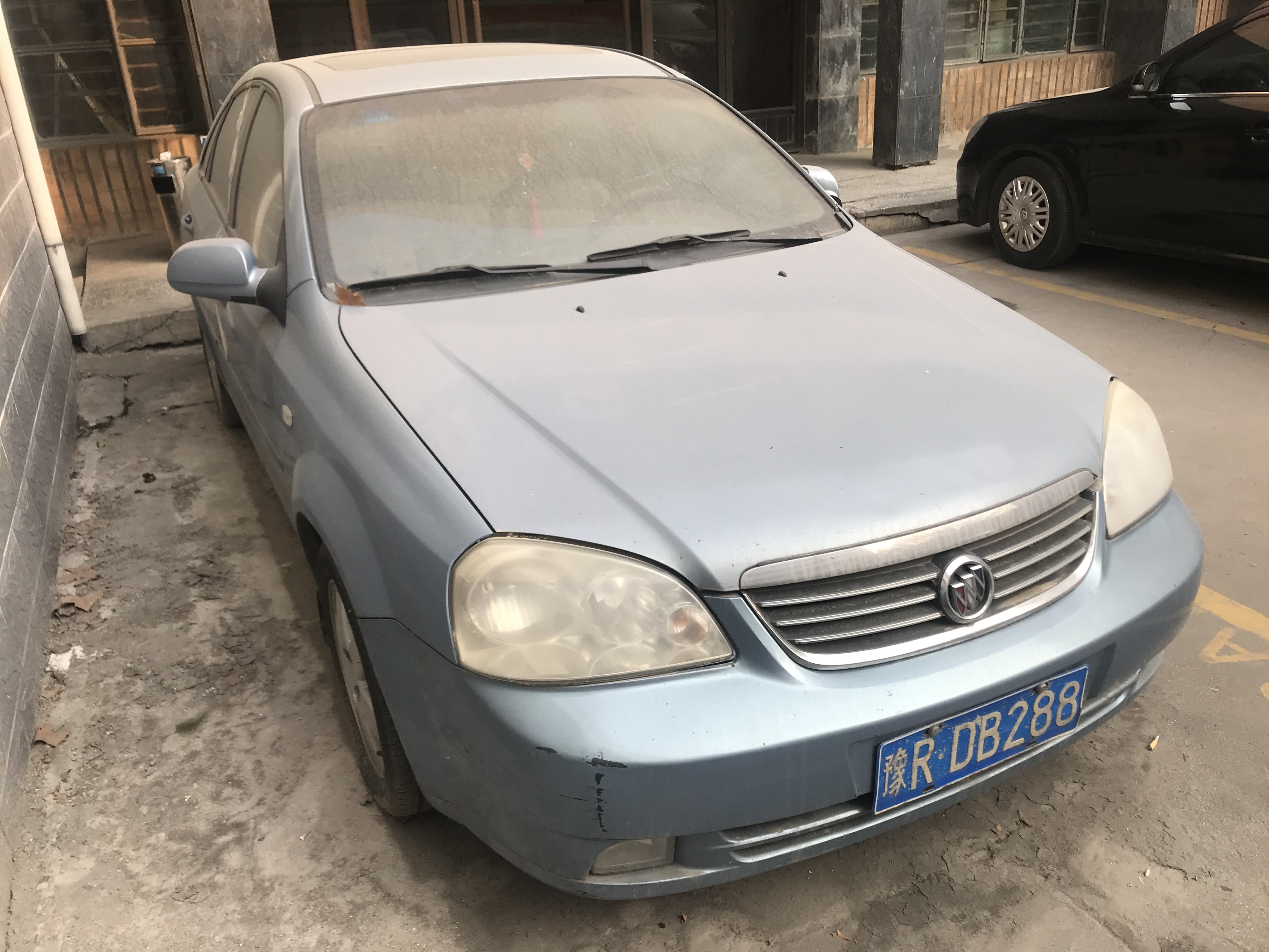 【第一次拍卖】 豫rdb288别克牌sgm7161le轿车一辆