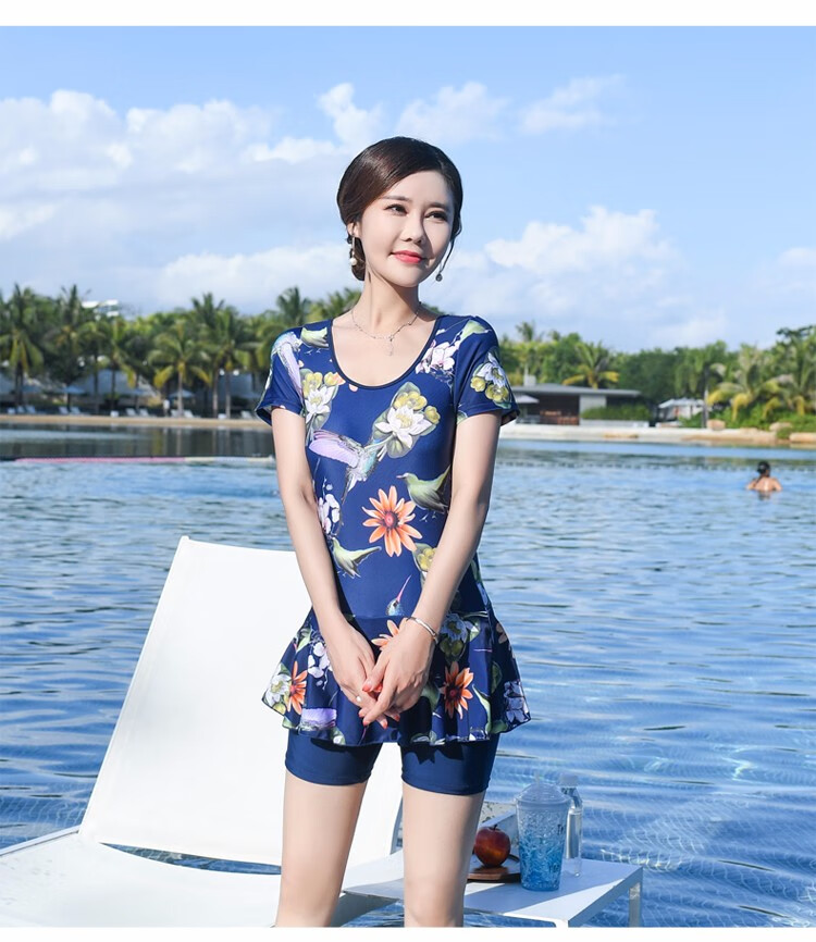 奈野蓝乔泳衣女妈妈款保守平角连体修身游泳衣中年遮肚显瘦泡温泉泳装