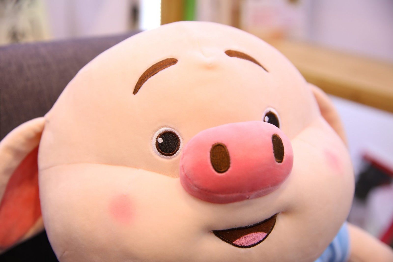 玲珑布洛 猪小屁公仔小猪玩偶毛绒玩具可爱大娃娃抱枕儿童生日礼物