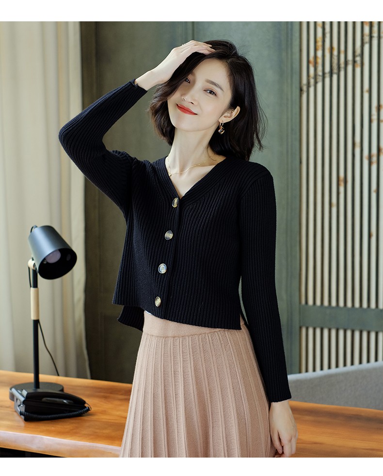 素荨针织衫女开衫2021年春装新款小款长袖毛衣外套女春秋修身小香风