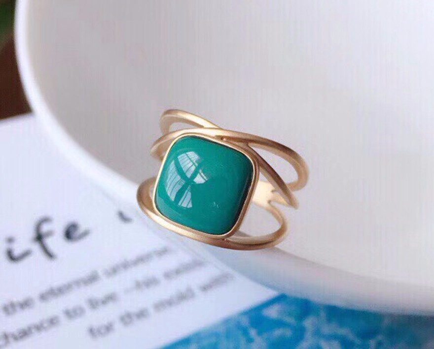俊辰珠宝天然精品湖北原矿绿松石方形戒指女18k金镶嵌高瓷蓝松石个性
