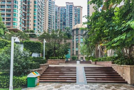 深圳市新城大道西南侧,裕安路东南侧尚都花园2栋b座703房