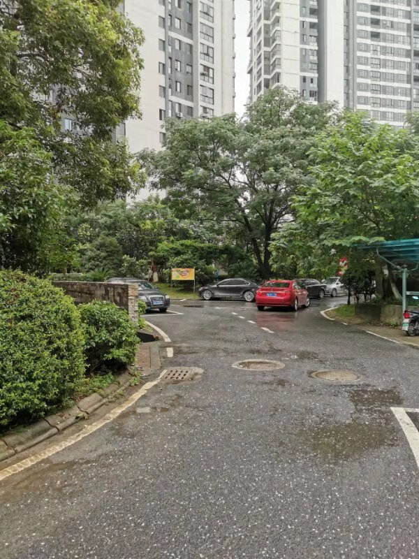 【第一次拍卖】 南昌县莲塘镇澄湖东路1111号玺园住宅区19栋一单元