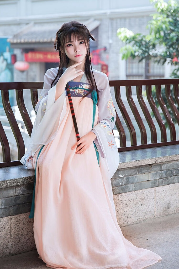 汉服女套装侠女生飘逸超仙风学生古装锦鲤裙毕业班服日常改良冷涯上襦