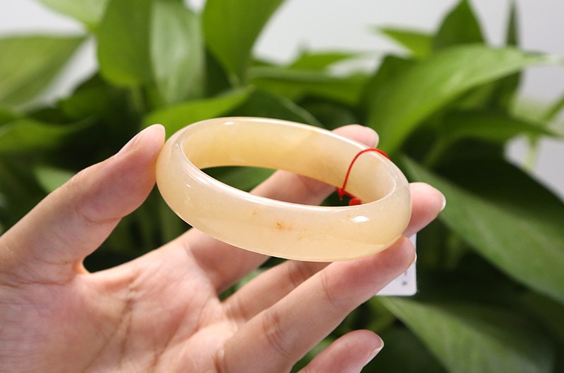 新疆阿勒泰天然金丝玉/黄色/宝石光/手镯子/54/55