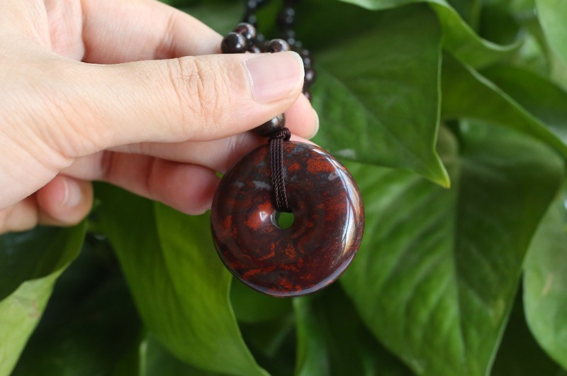 新疆天然陨石红色红伊丁平安扣吊坠毛衣链送家人