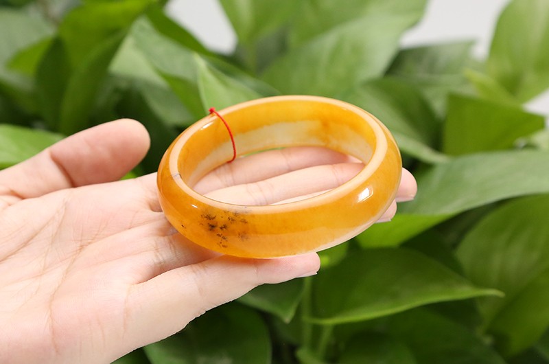 新疆天然金丝玉黄色草花玉手镯子55