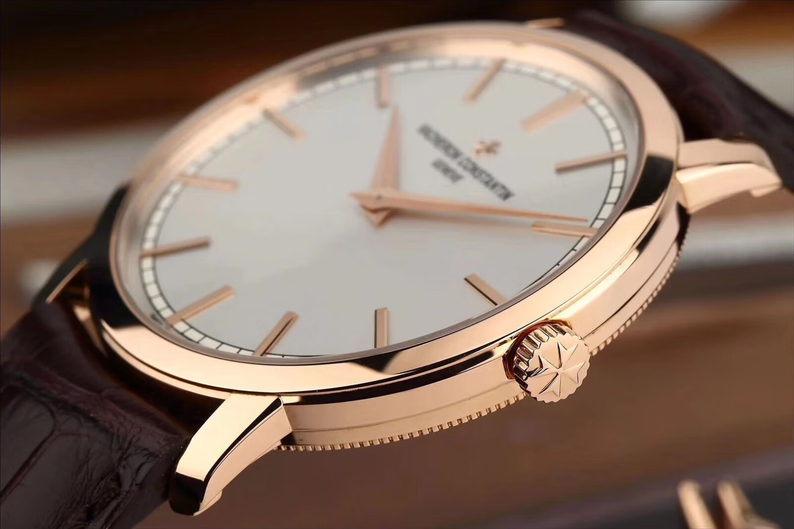 【二手95新】江诗丹顿传袭系列18k玫瑰金自动机械男表43075/000r-9737