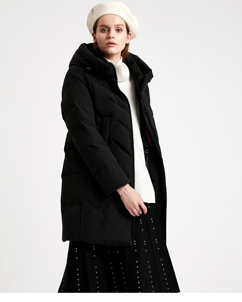 雪伦羽绒服女中长款修身学生款显瘦立体裁剪贴布袖标ol风外套女秋冬