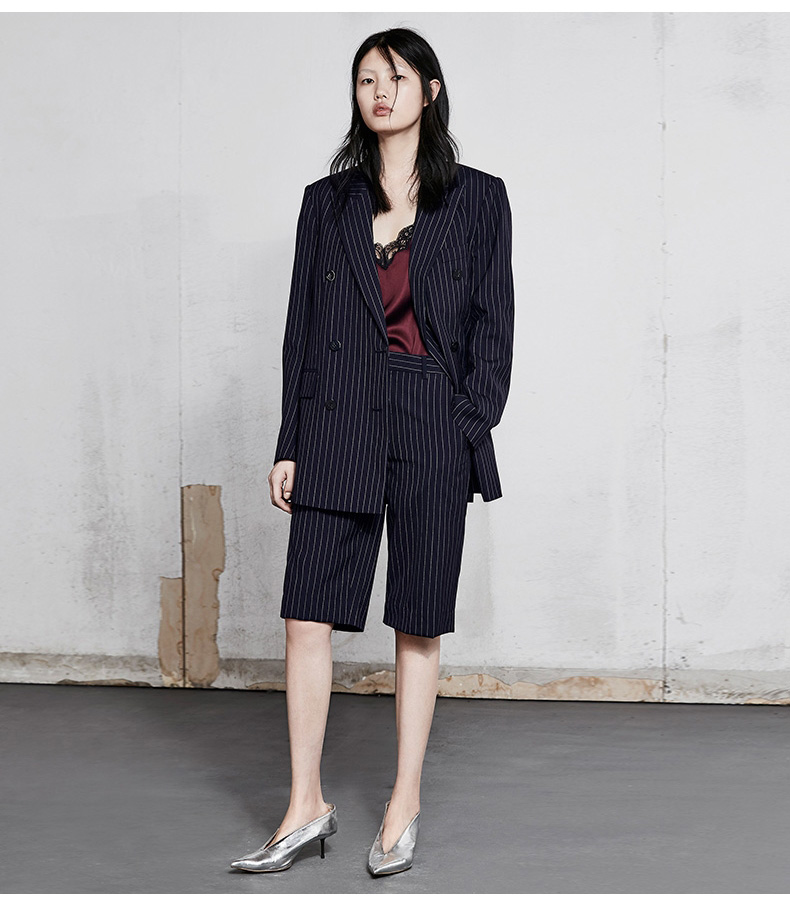 moco新款女装春季羊毛双排扣直筒条纹西装外套ma181jkt110摩安珂灰白