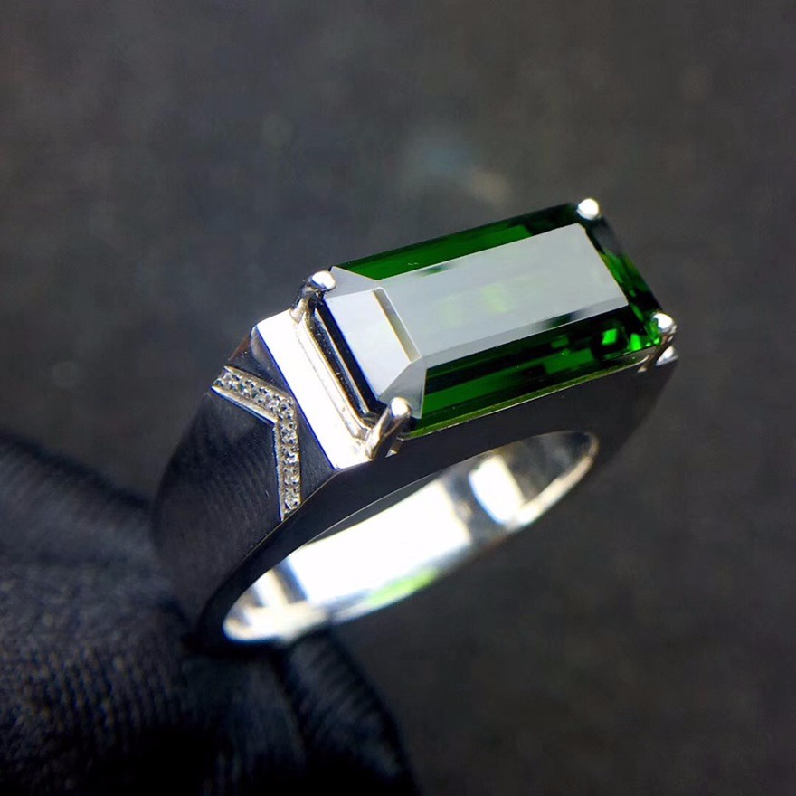 俊辰珠宝正品天然巴西绿碧玺戒指男18k金镶嵌晶体通透火彩旺配南非足