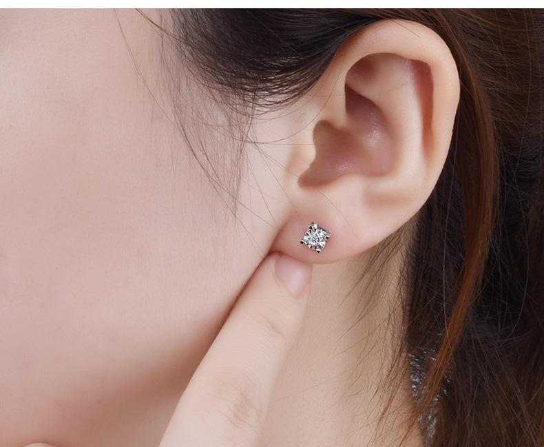 威士忌 钻石耳钉女真钻铂金心形白18k金耳环耳线耳坠耳扣砖石耳饰四爪