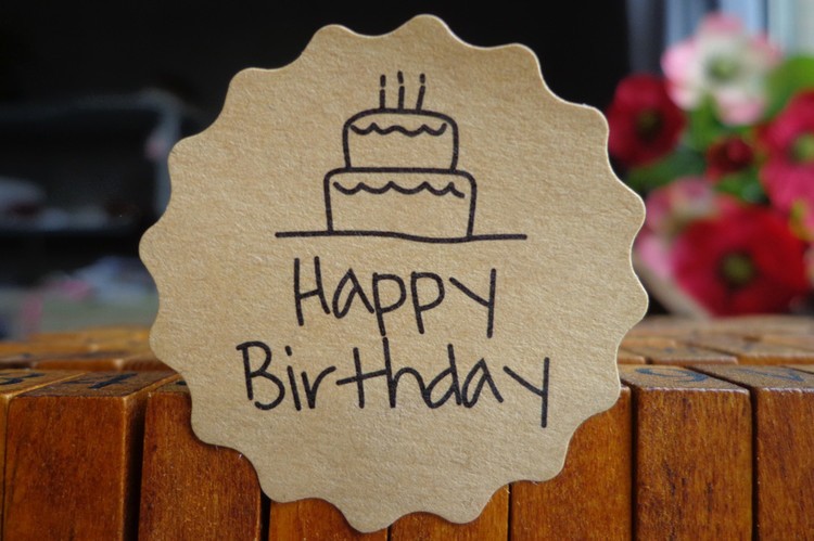 生日快乐贴纸 不干胶牛皮纸封口贴烘焙包装袋装饰贴纸 happy birthday