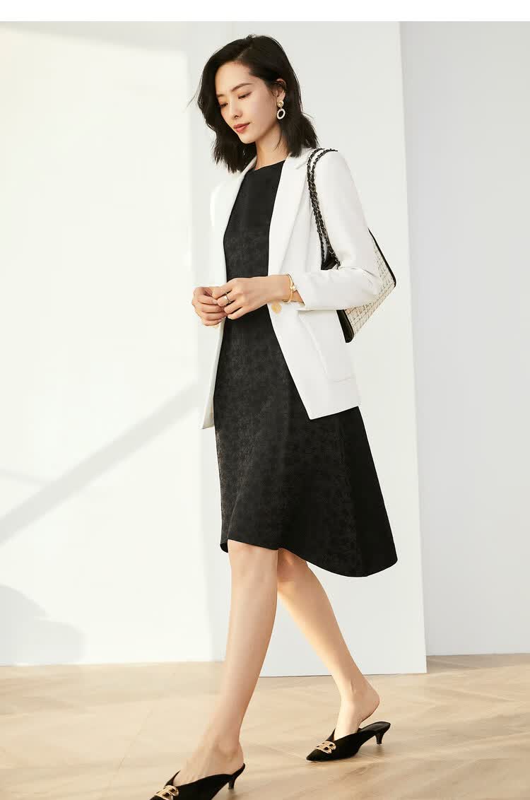 尚都比拉sentubila 职场干练西装知性简约纯色气质休闲大方商务通勤