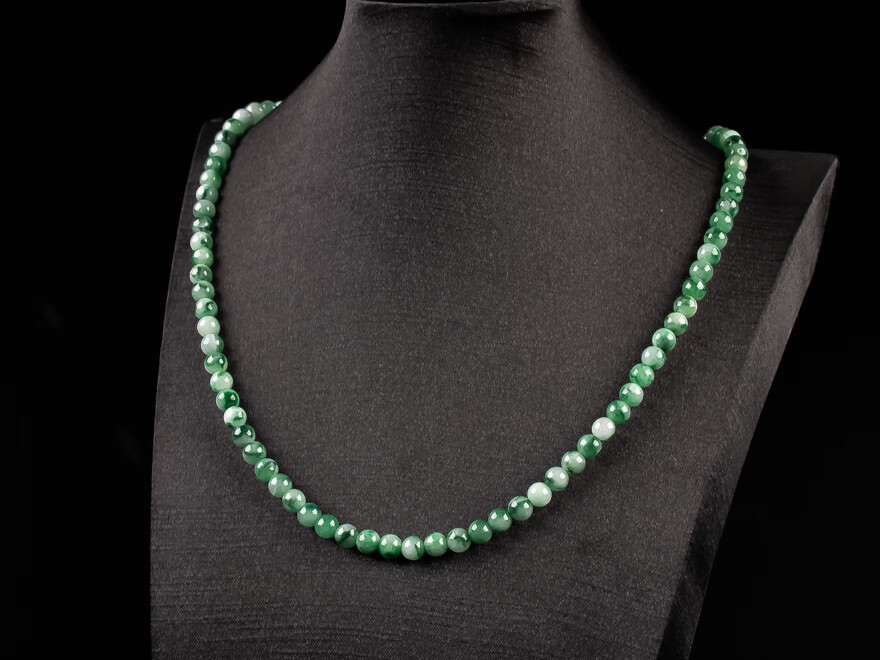 降价拍卖玉翩翩珠宝翡翠圆珠项链6293g108颗