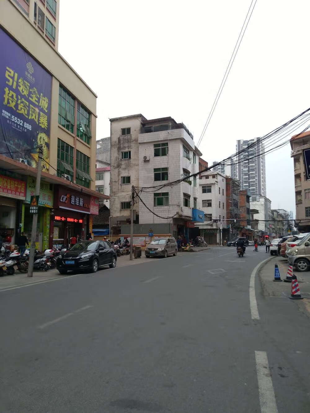 坐落于肇庆市怀集县怀城镇向群路御城名苑一号楼三层178号商铺