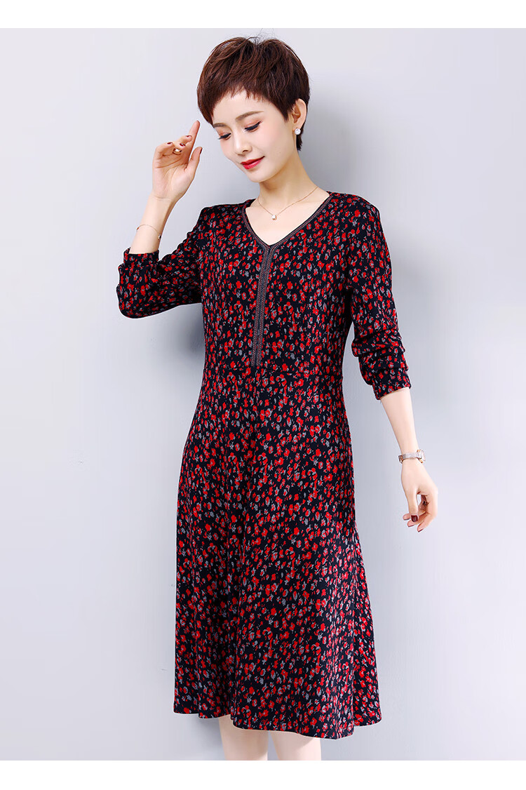 麦子熟了 2020秋季新款气质长裙中老年女装裙子妈妈装v领连衣裙 黄