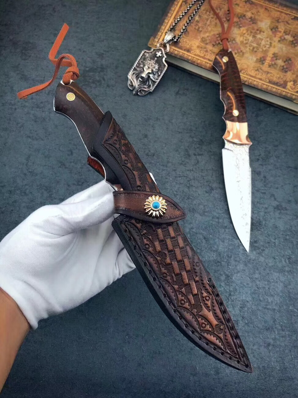 夹层vg10锻造大马士革钢小刀一体龙骨大马钢直刀紫铜钢头马塞克柳钉蛇