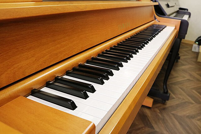 雅马哈(yamaha)钢琴 m1a w116wt mi101a mi101b mi102 mi201 mi301