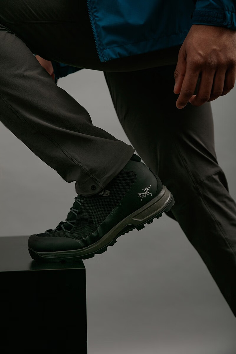 tr gtx系列加强版男士户外防水高帮登山鞋徒步鞋 黑色black/neptune